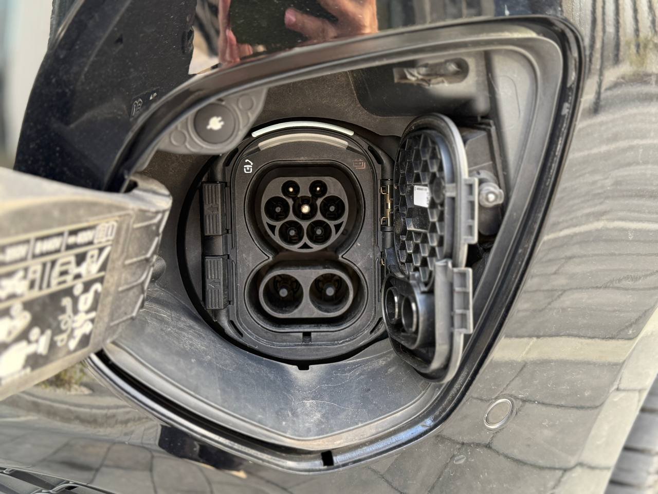 Фото - Mercedes-Benz EQV #15