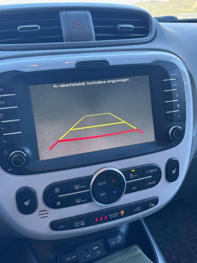 Фото - Kia Soul EV #5