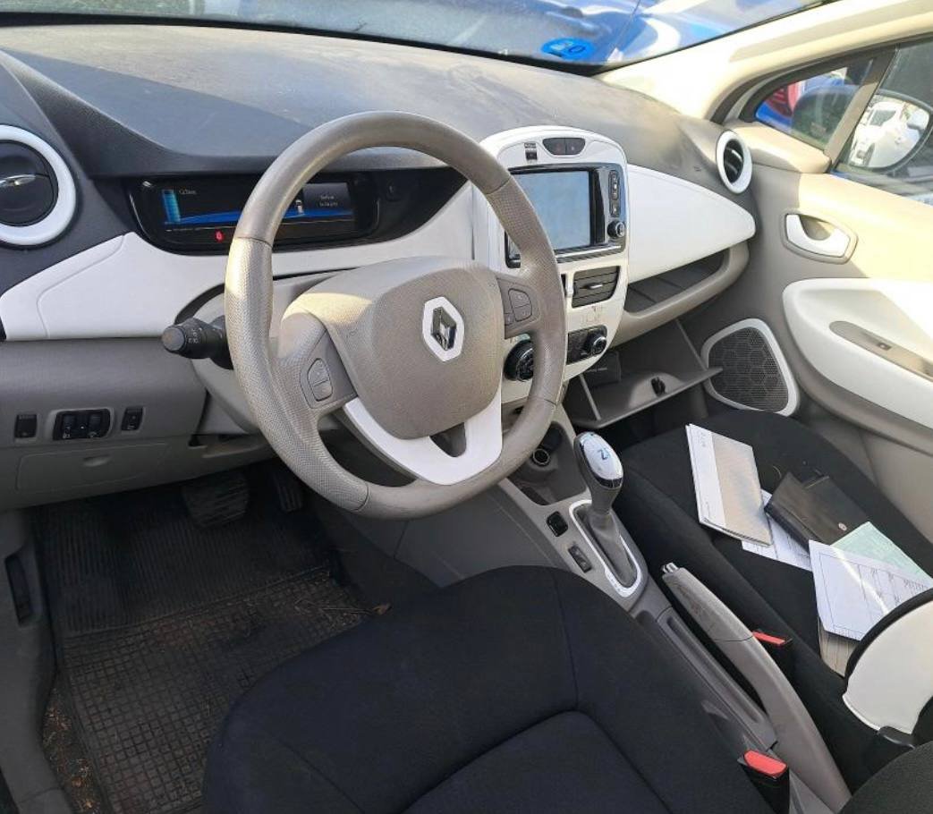 Фото - Renault ZOE #3