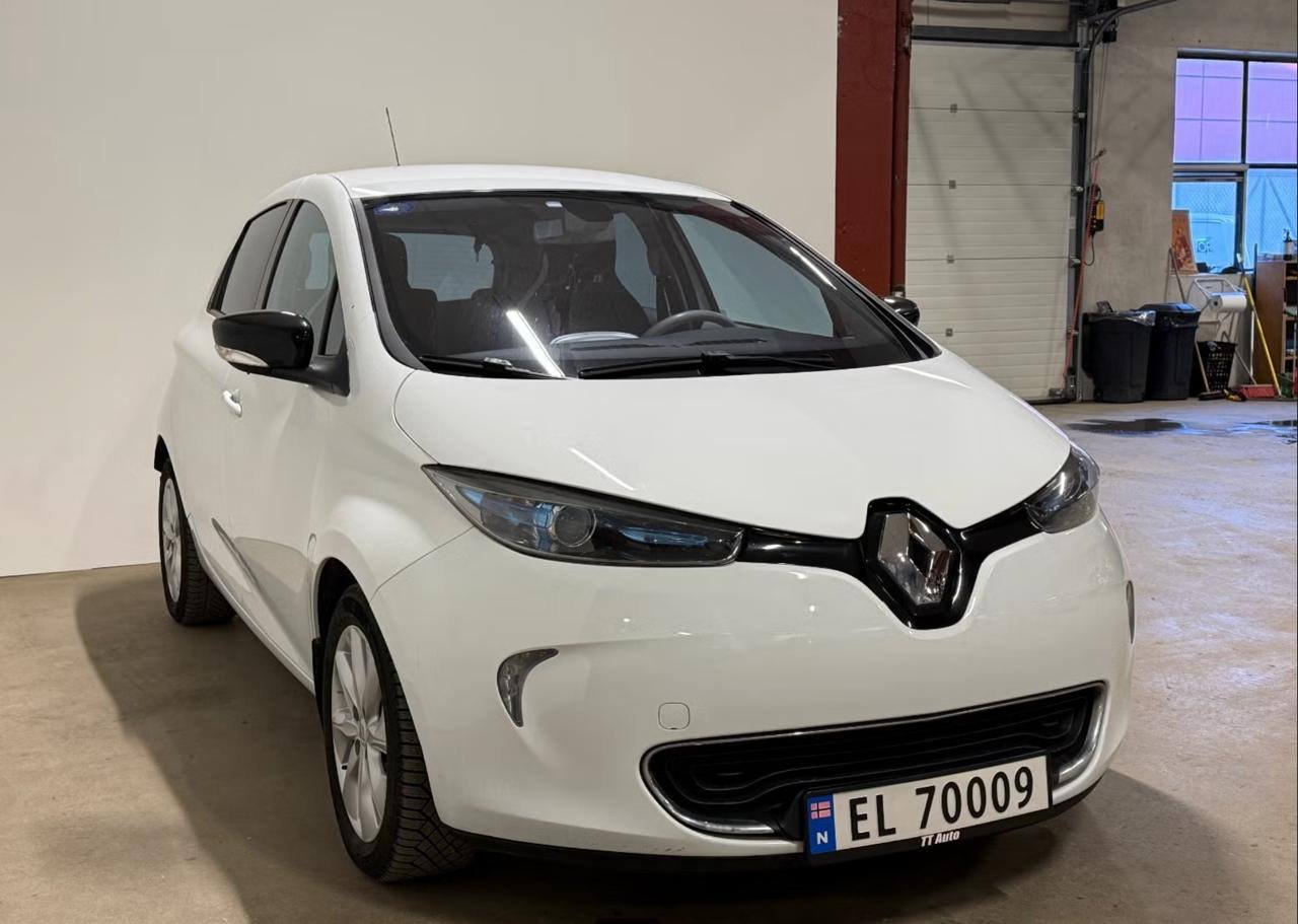 Фото - Renault ZOE #2