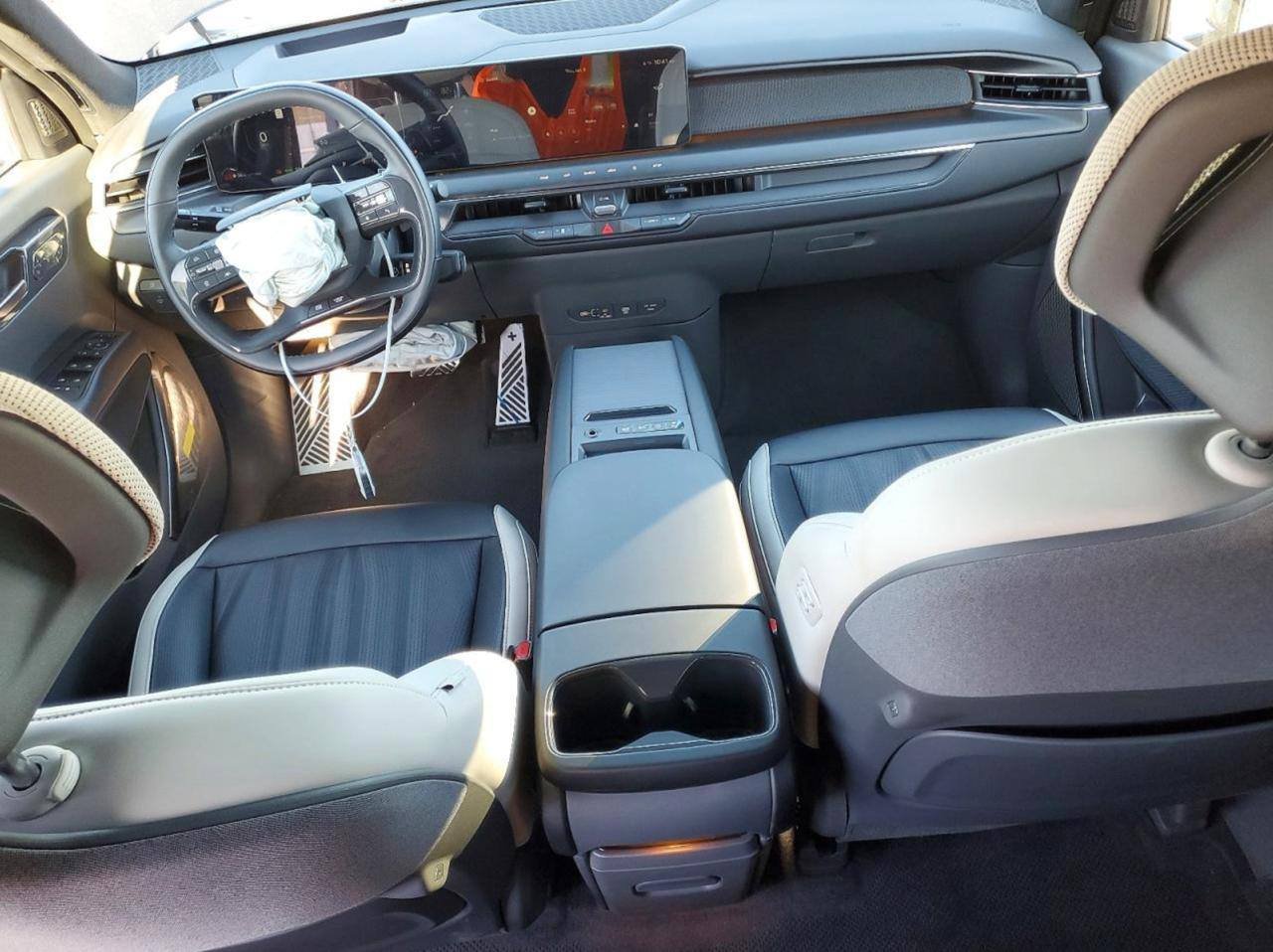 Фото - Kia EV9 #9