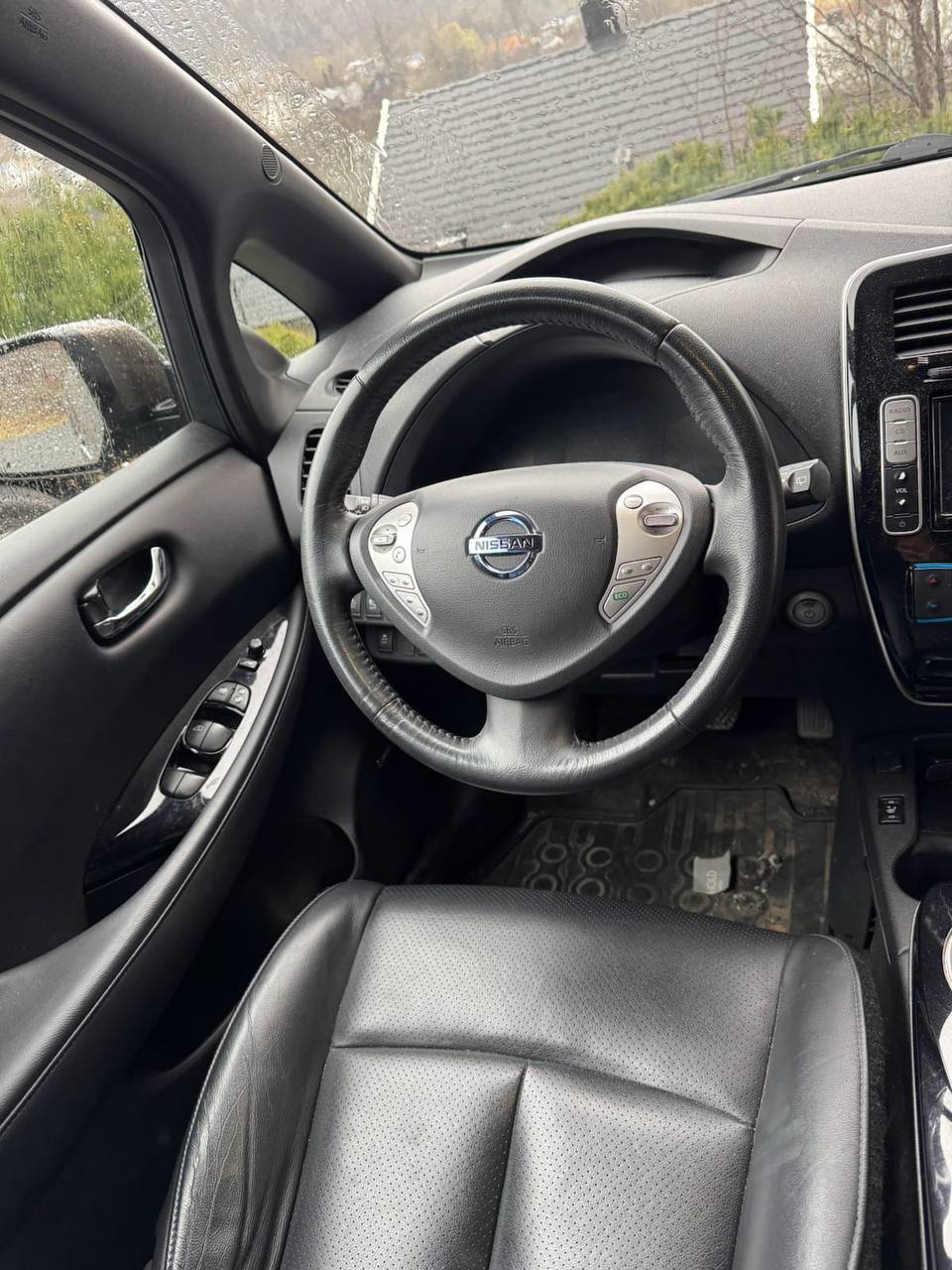 Фото - Nissan Leaf #4