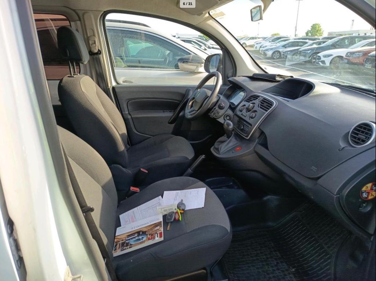 Фото - Renault Kangoo pass #5