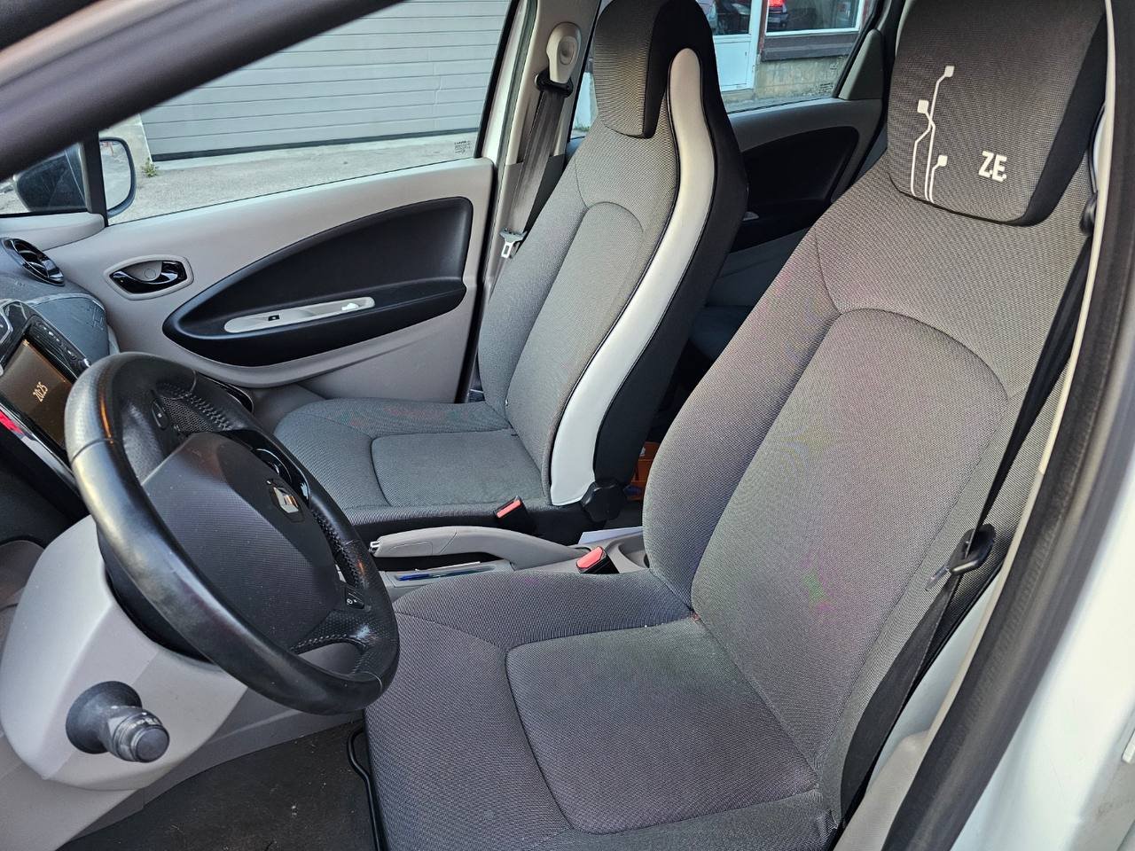 Фото - Renault ZOE #4