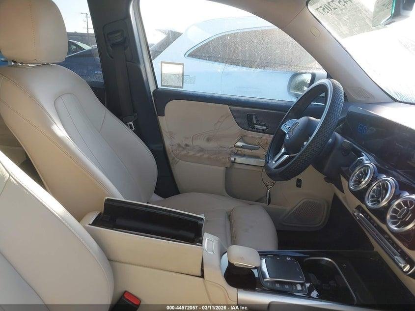 Фото - Mercedes-Benz EQB #10