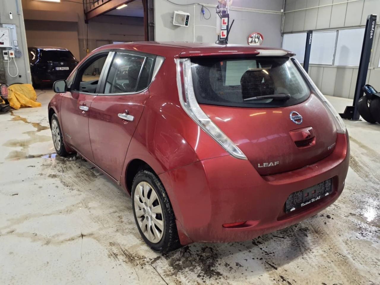 Фото - Nissan Leaf #3