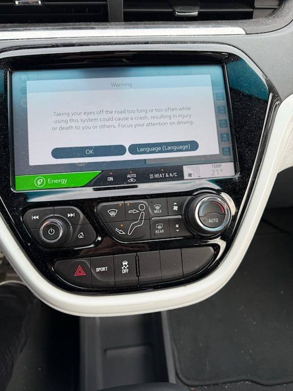 Фото - Chevrolet Bolt Ev #7