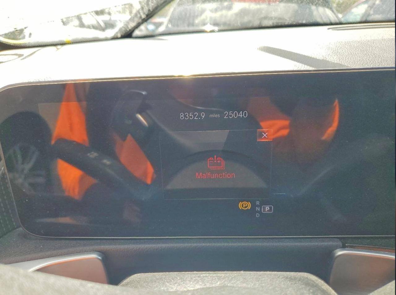 Фото - Mercedes-Benz EQB #10