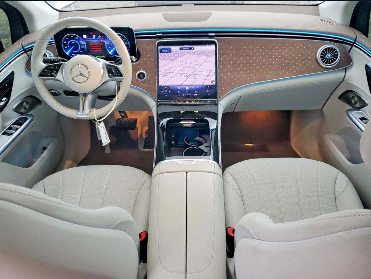 Фото - Mercedes-Benz EQE SUV #8