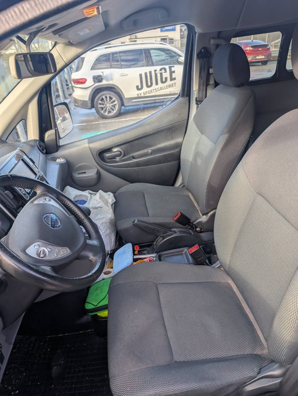 Фото - Nissan NV200 #8