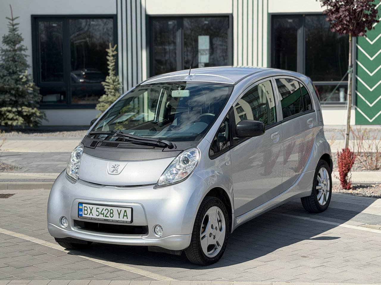 Peugeot Ion
