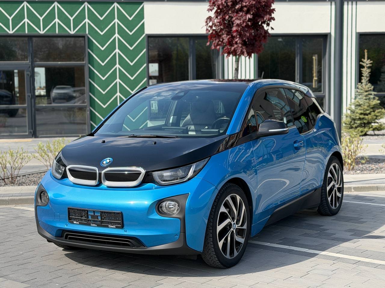 BMW I3