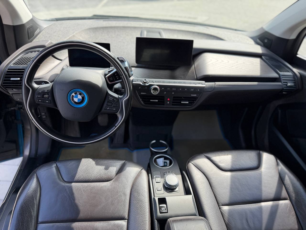 Фото - BMW I3 #10