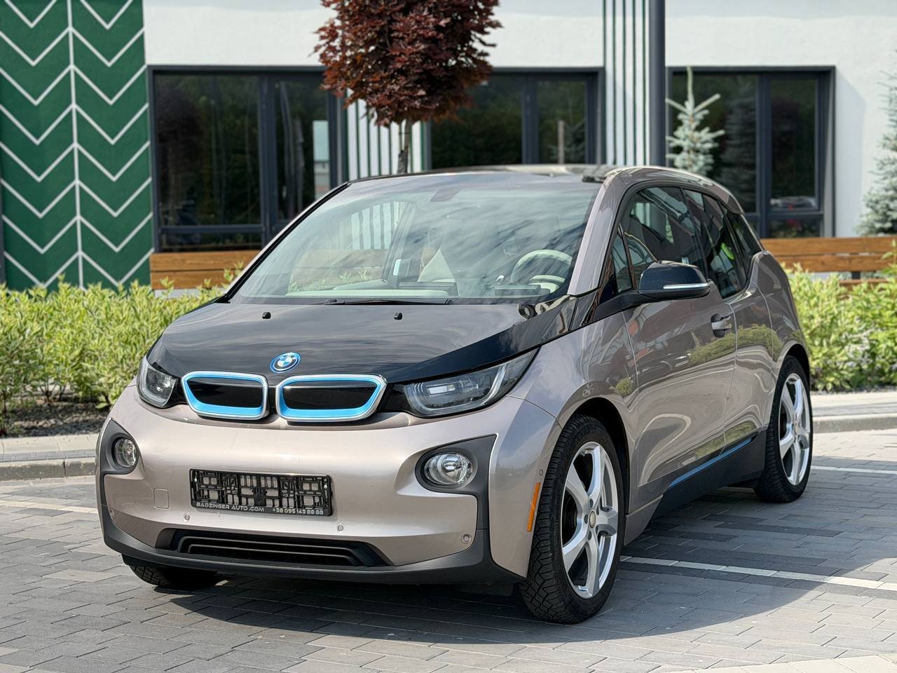 BMW I3