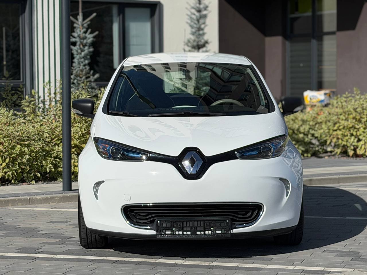 Фото - Renault ZOE #2