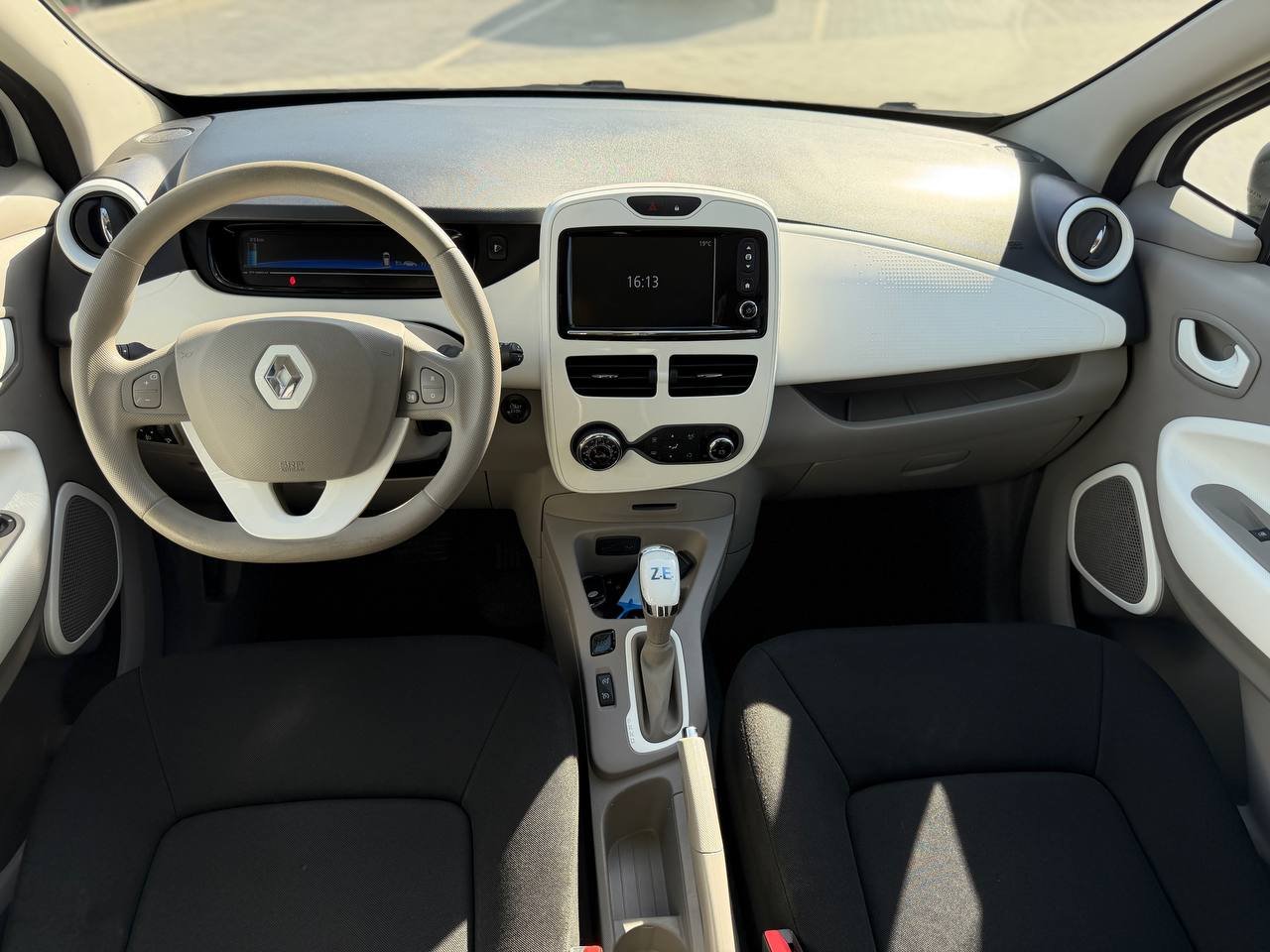 Фото - Renault ZOE #6