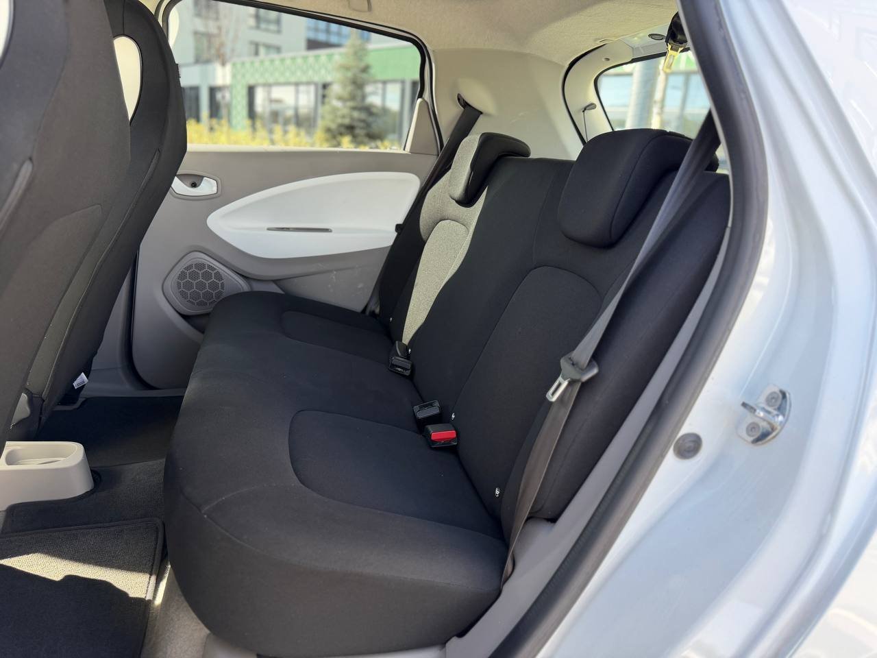 Фото - Renault ZOE #9