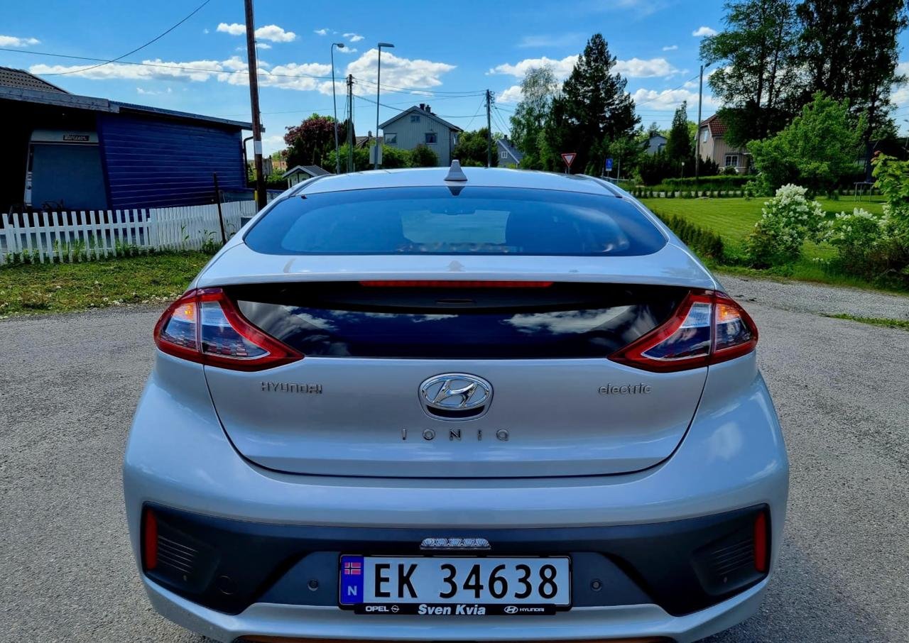 Фото - Hyundai IONIQ #6