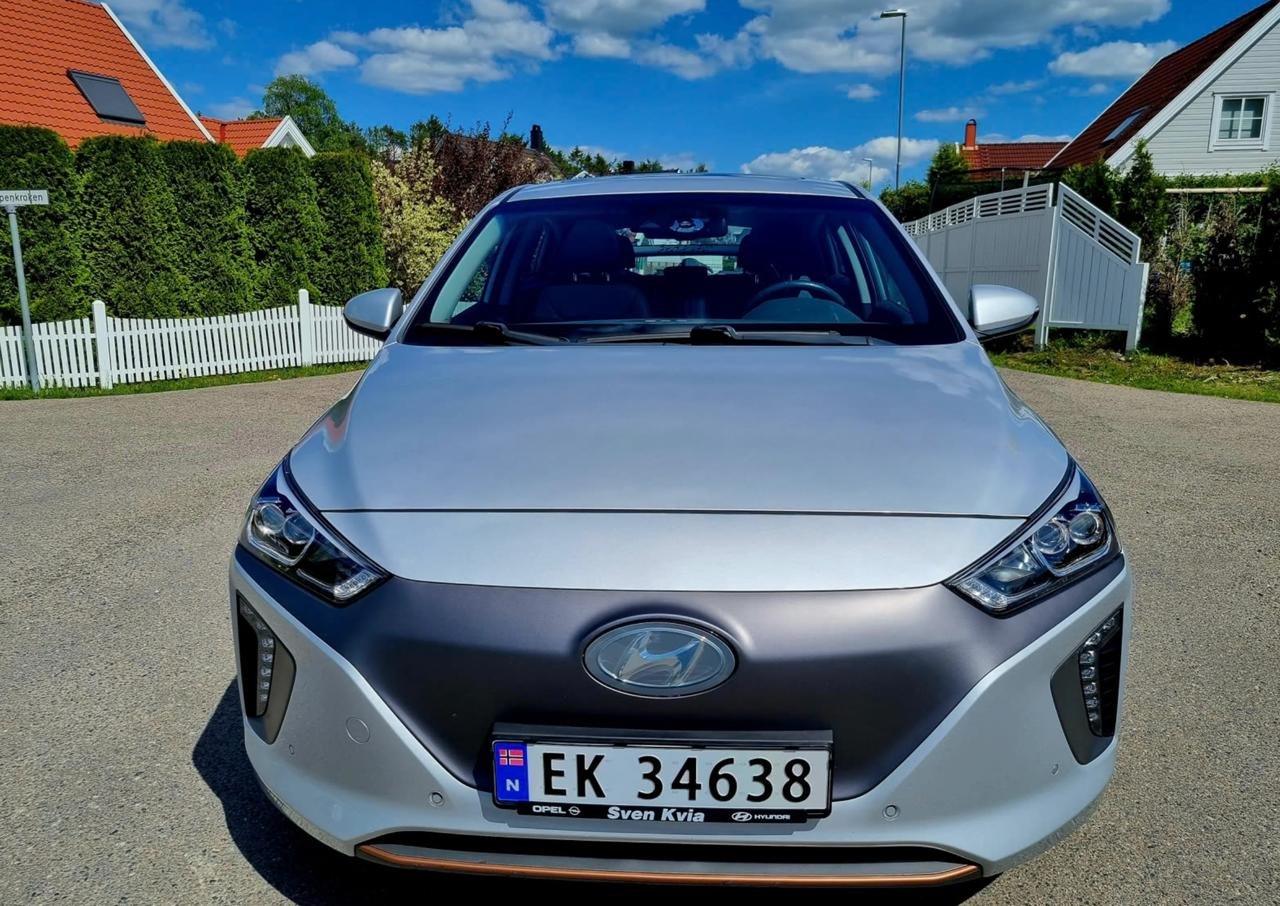 Фото - Hyundai IONIQ #4