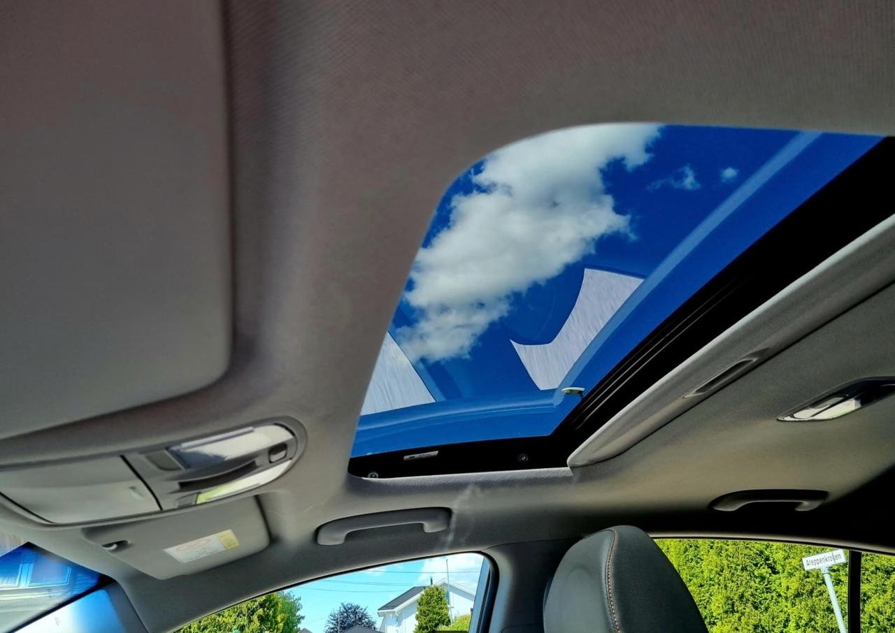 Фото - Hyundai IONIQ #7