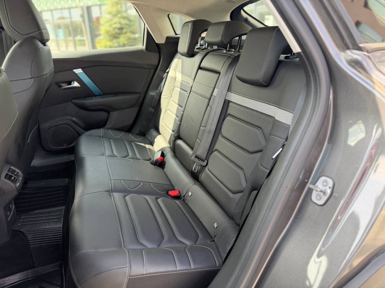 Фото - Citroen E-C4 #8