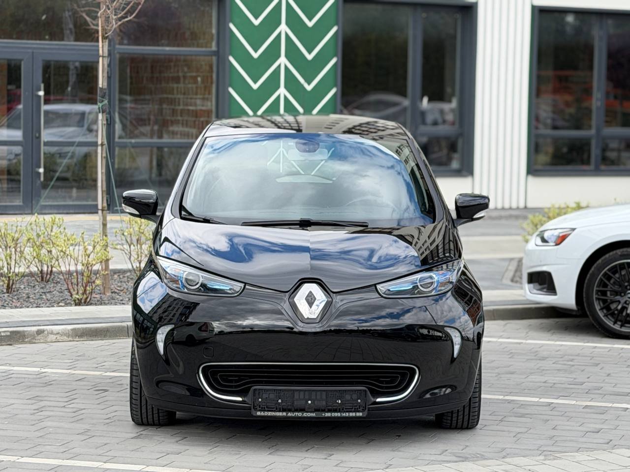 Фото - Renault ZOE #2