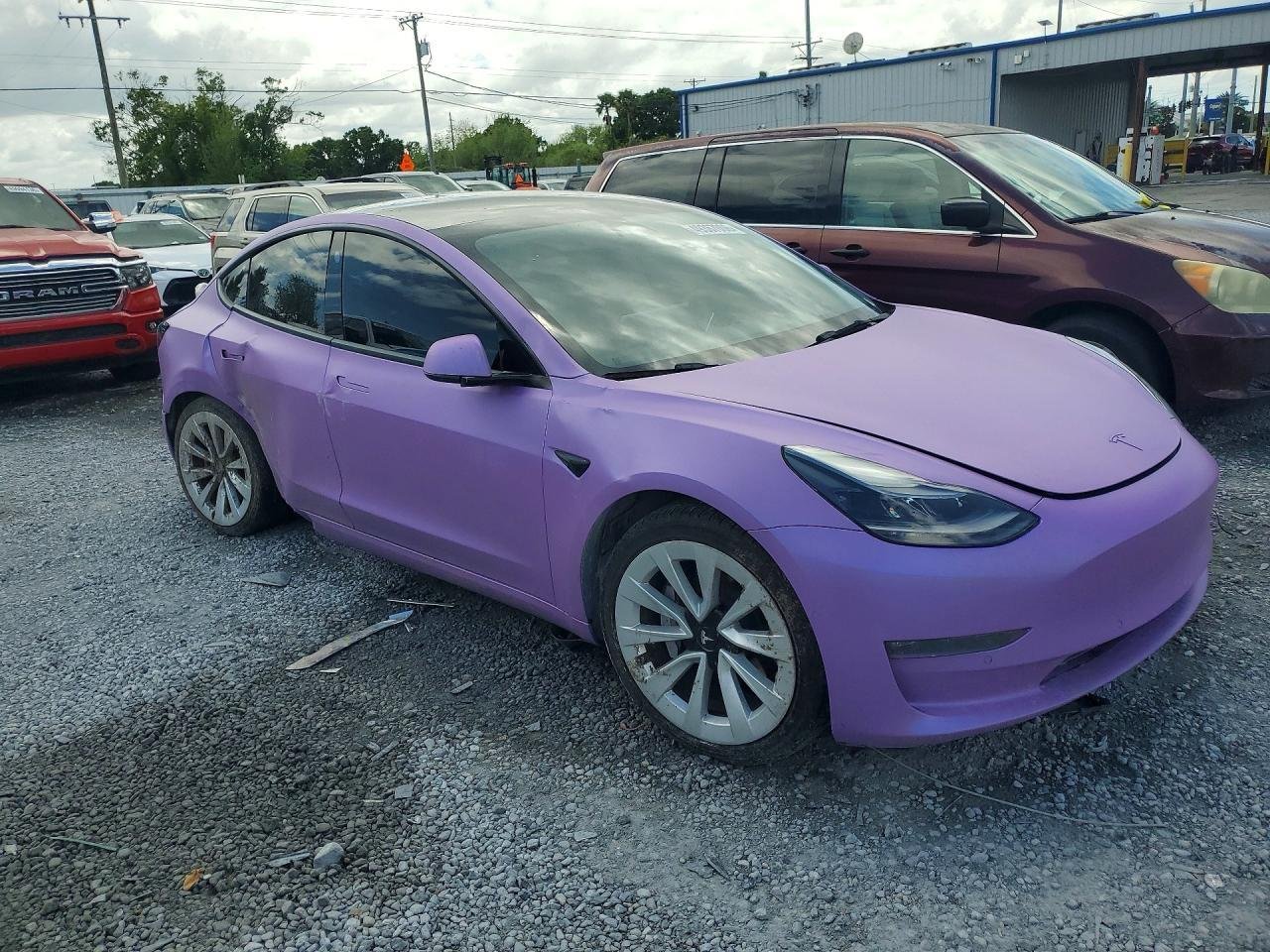 Фото - Tesla Model 3 #3