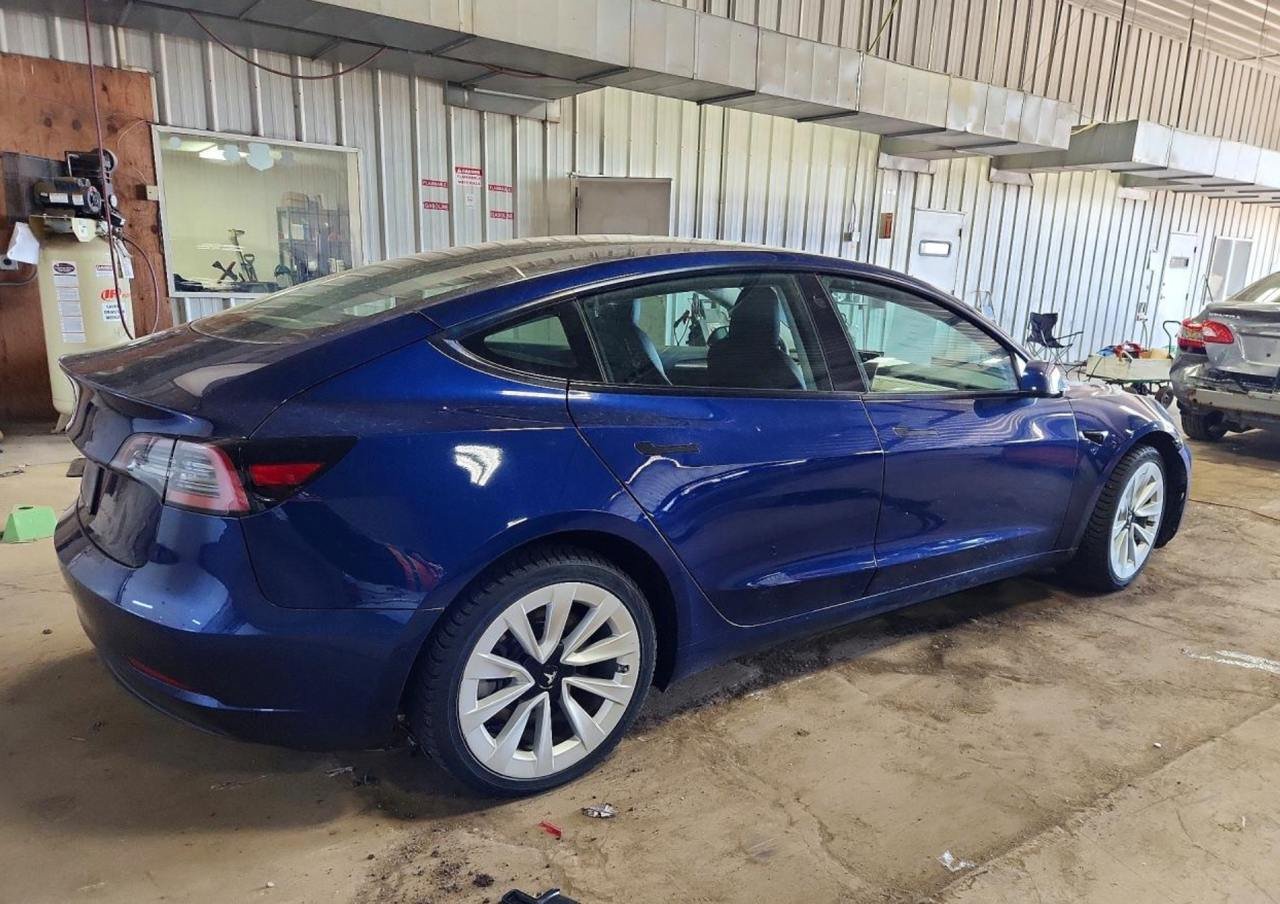 Фото - Tesla Model 3 #4