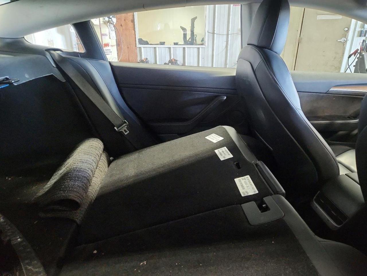 Фото - Tesla Model 3 #7