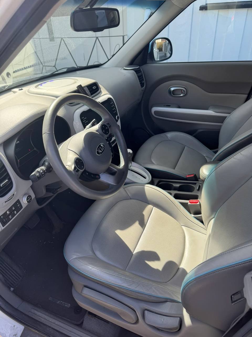 Фото - Kia Soul EV #5