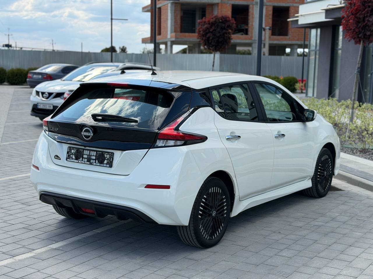 Фото - Nissan Leaf #5