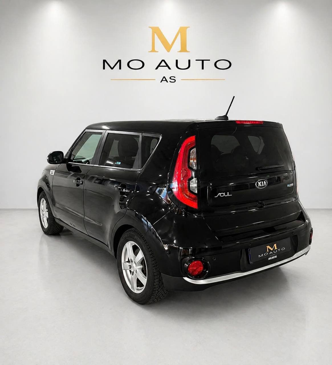 Фото - Kia Soul EV #3