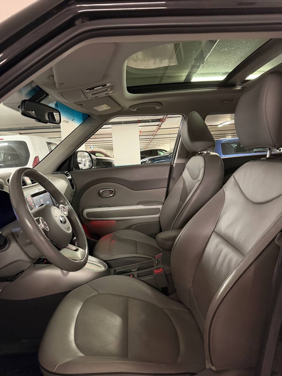 Фото - Kia Soul EV #9