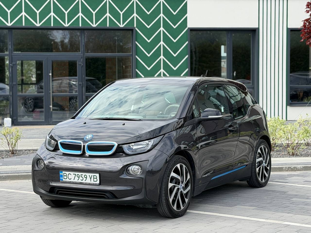 BMW I3