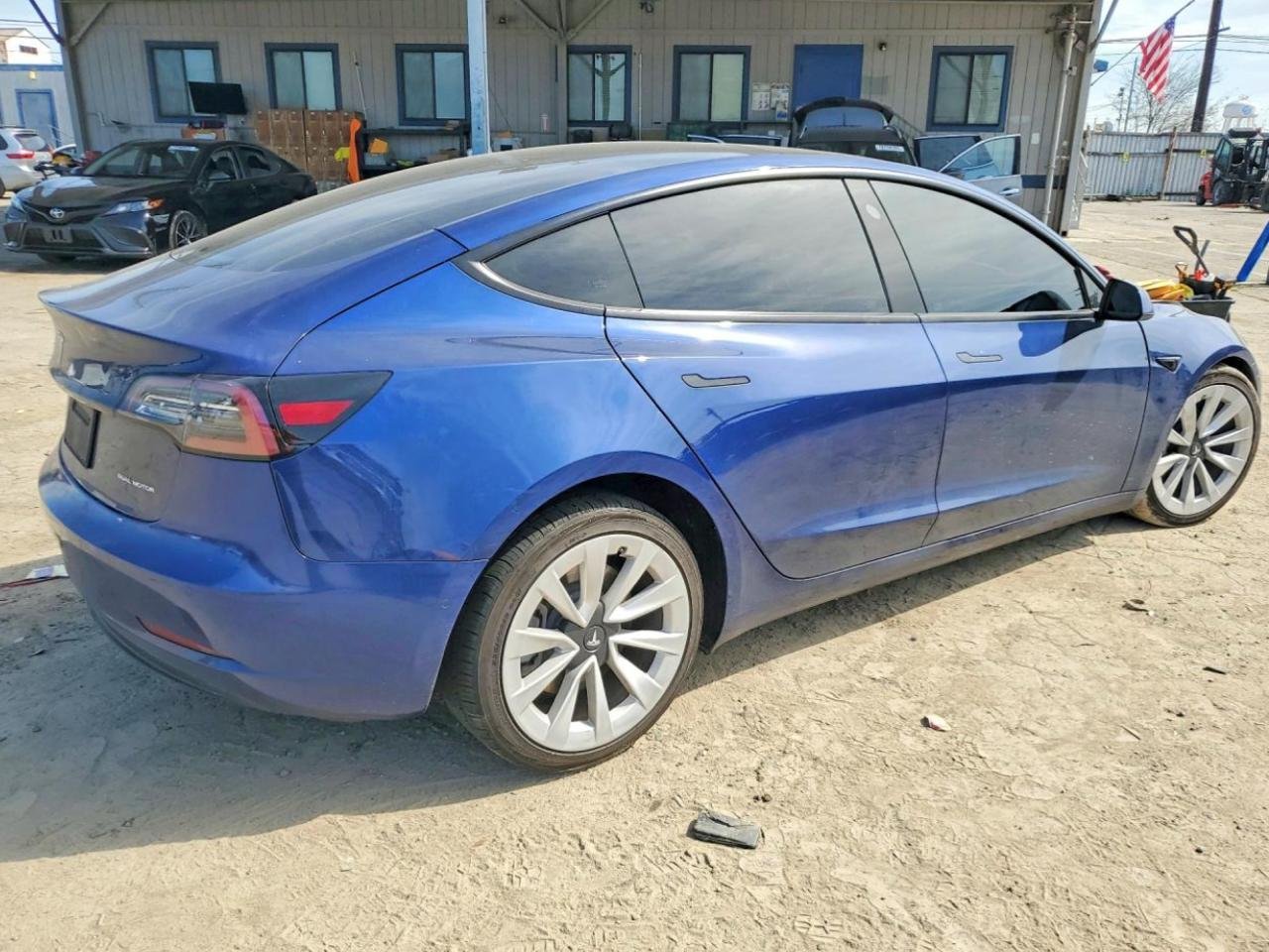 Фото - Tesla Model 3 #6