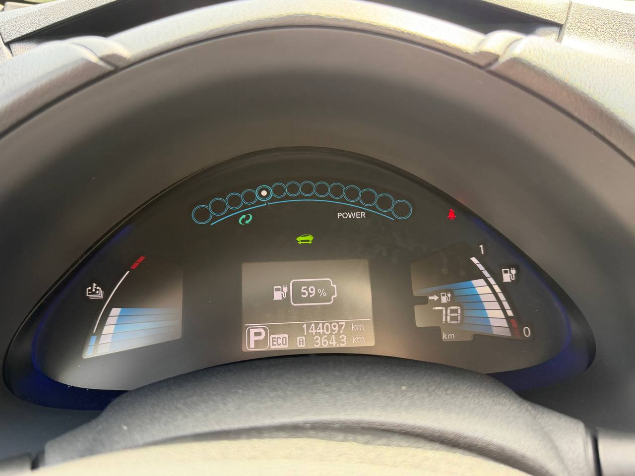 Фото - Nissan Leaf #7