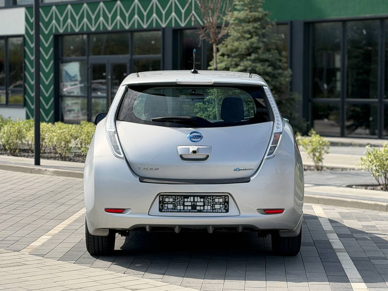 Фото - Nissan Leaf #5