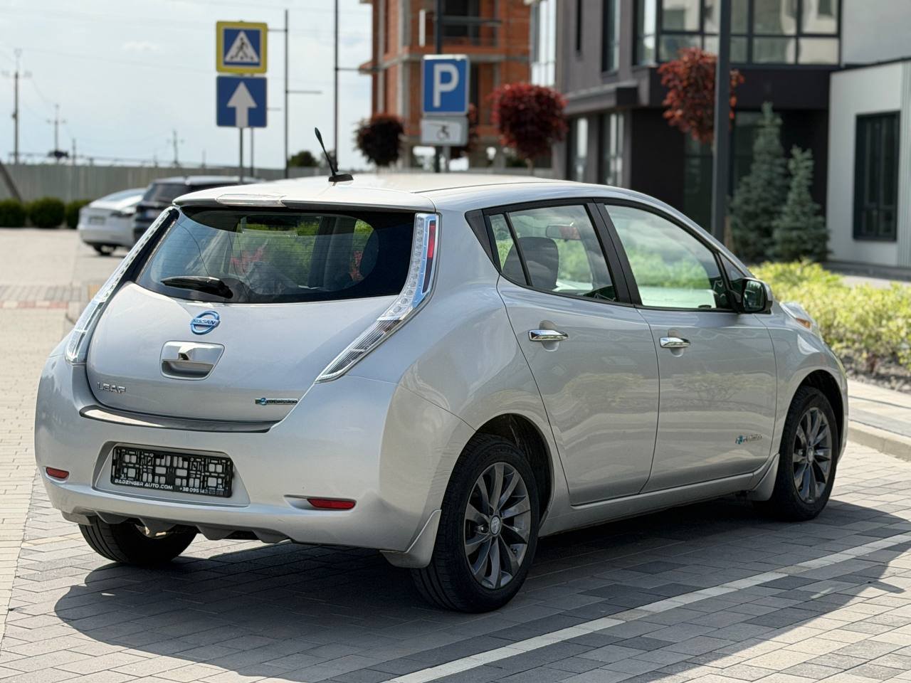 Фото - Nissan Leaf #4