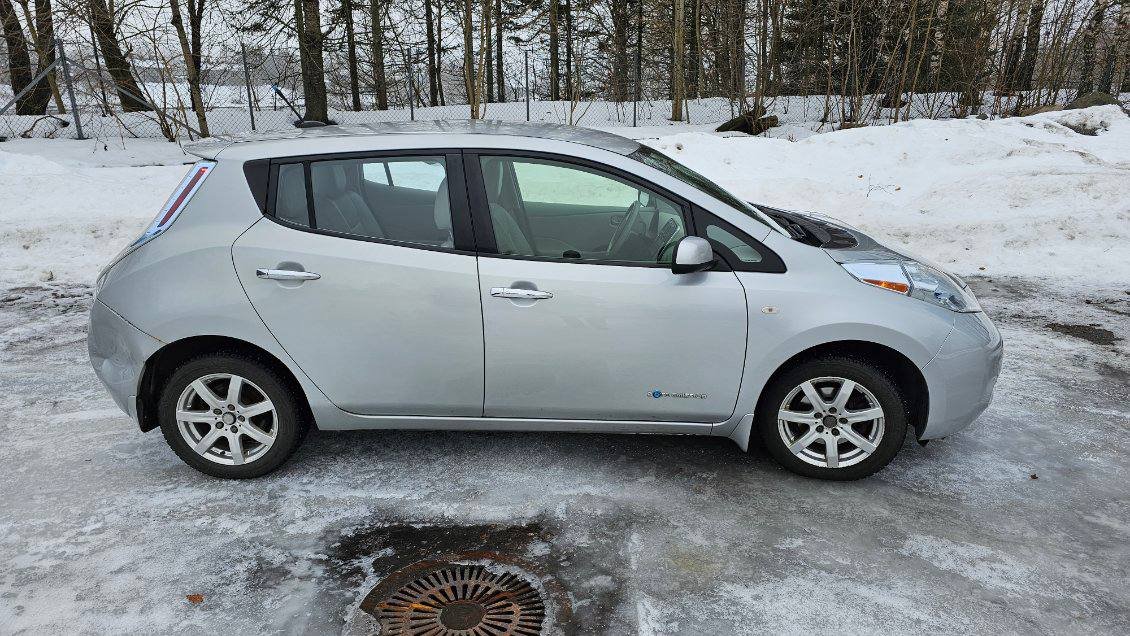 Фото - Nissan Leaf #2