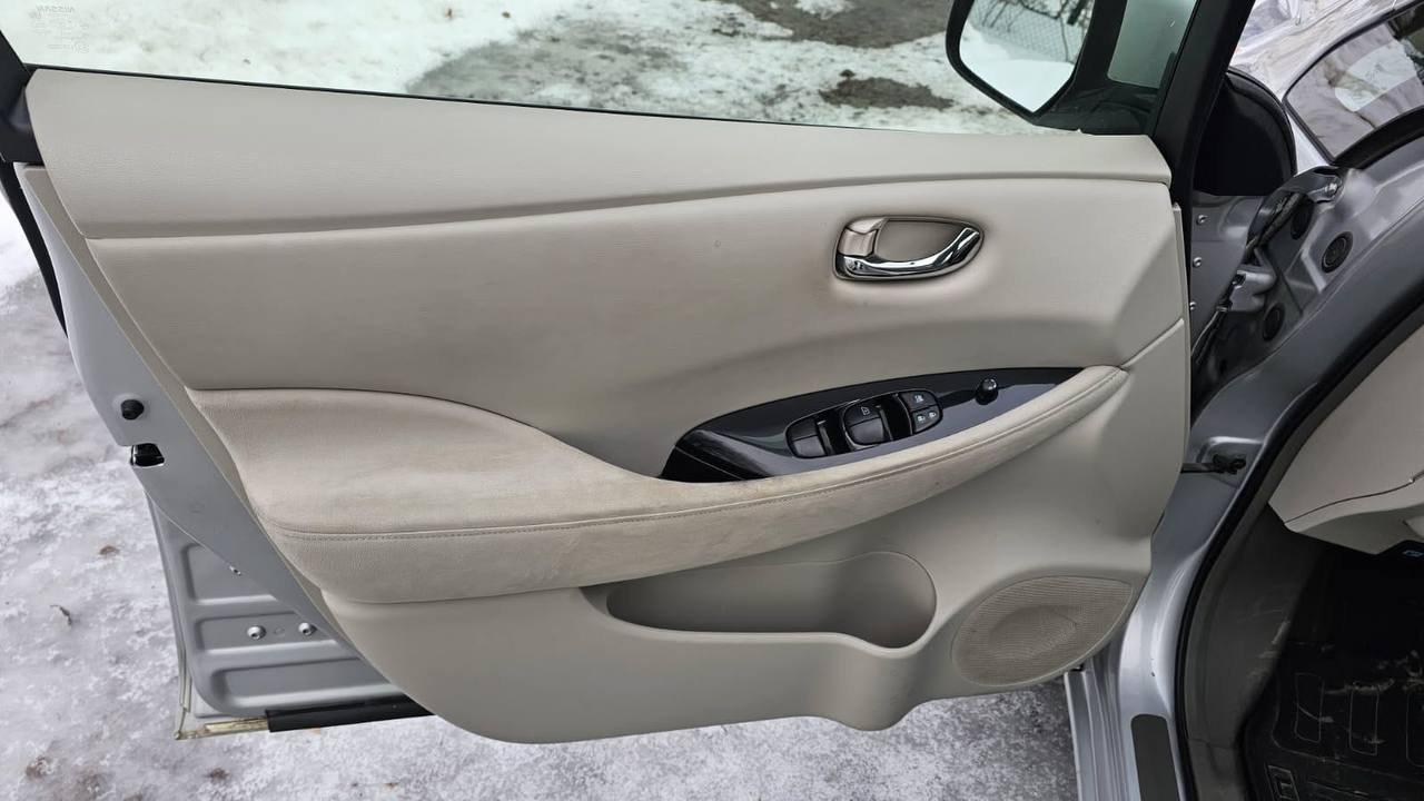 Фото - Nissan Leaf #10
