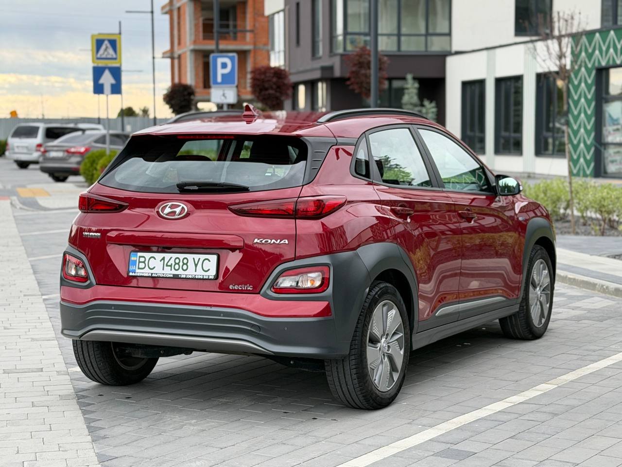 Фото - Hyundai Kona #3