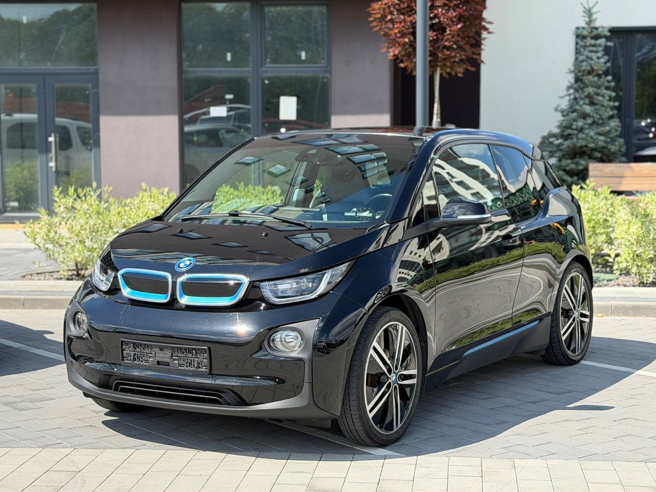 BMW I3