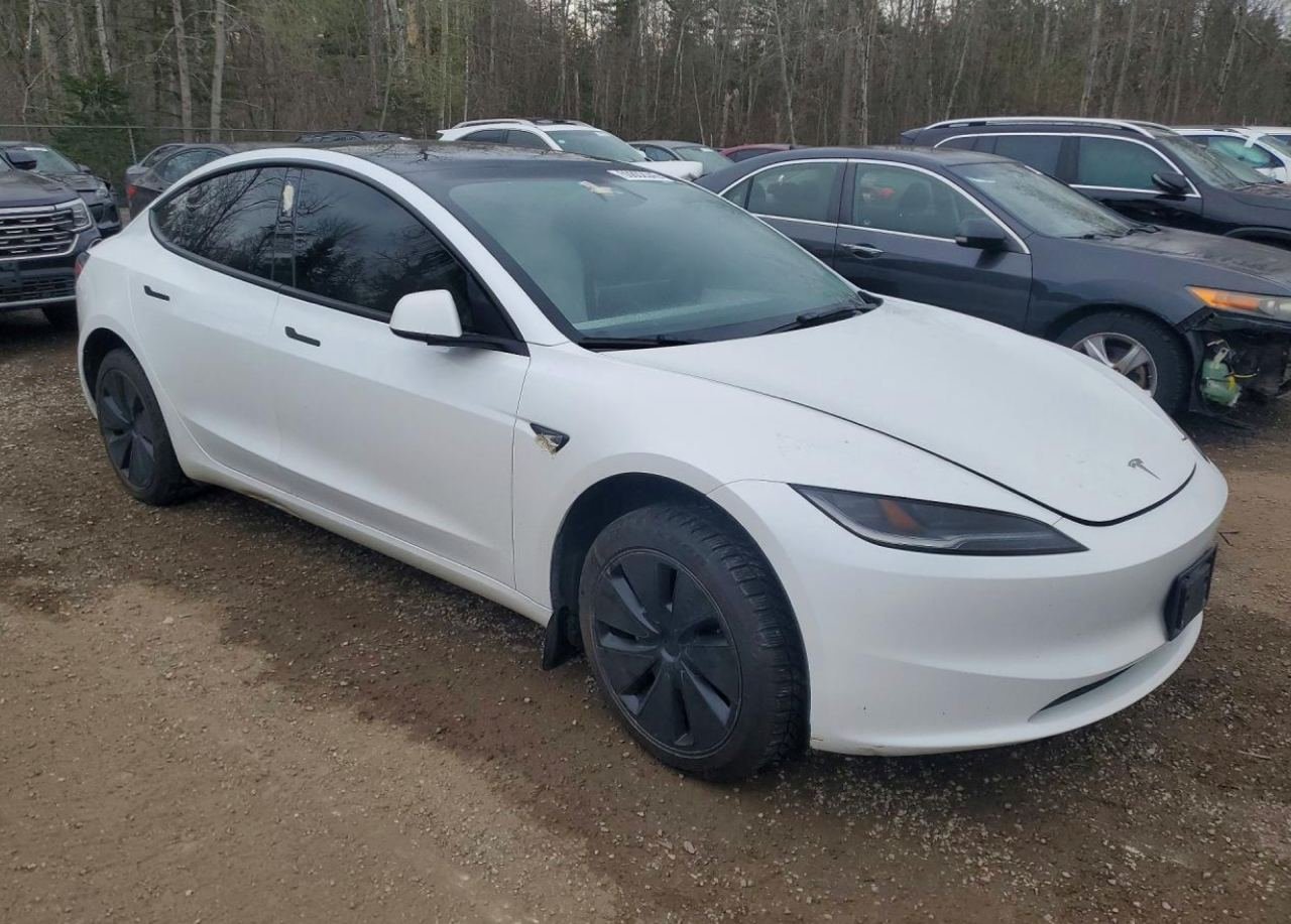 Фото - Tesla Model 3 #4