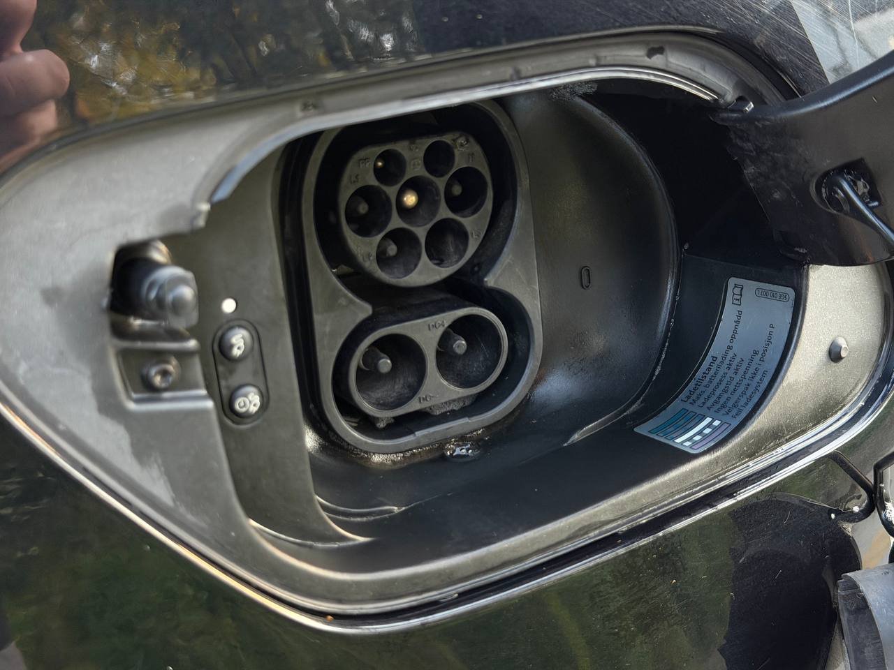 Фото - Volkswagen E-Golf #10