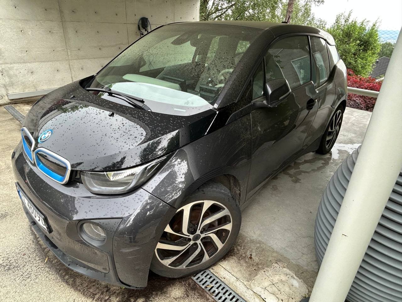 BMW I3
