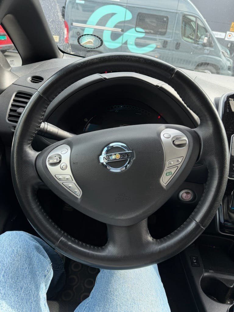 Фото - Nissan Leaf #7