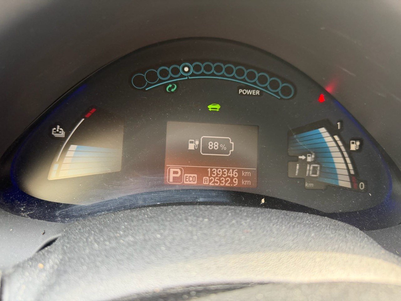 Фото - Nissan Leaf #2