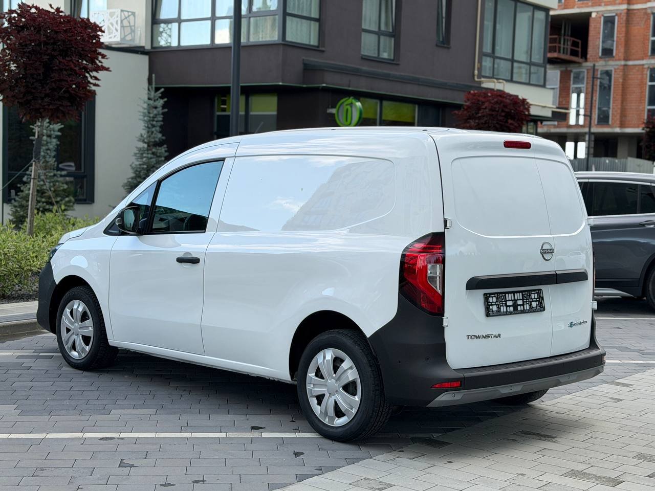 Фото - Nissan Townstar #5