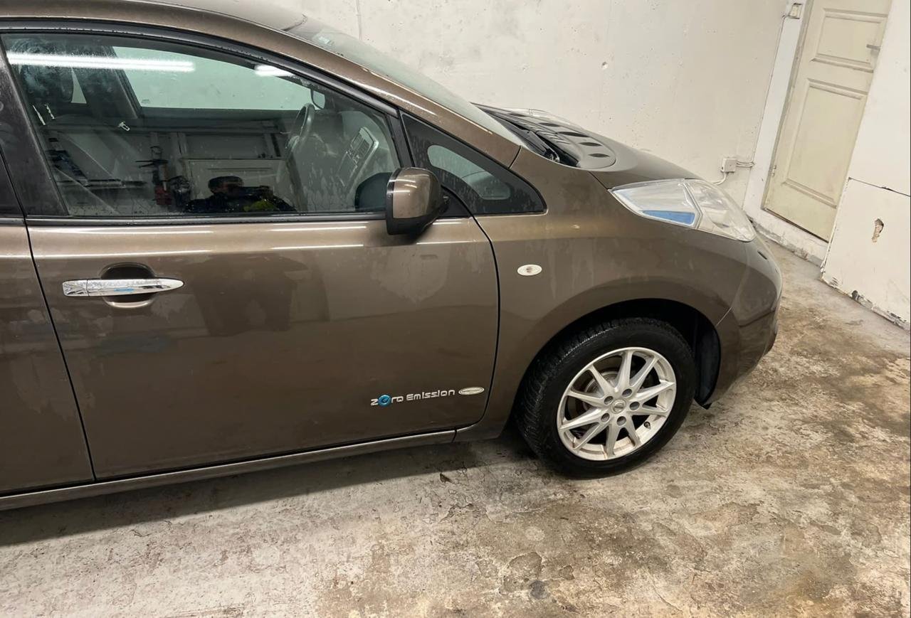 Фото - Nissan Leaf #9