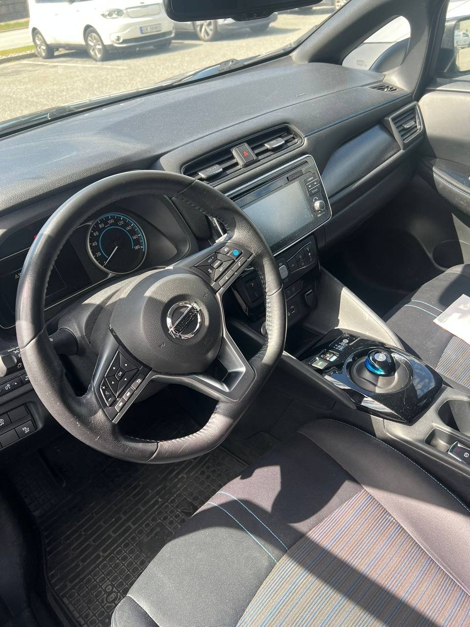 Фото - Nissan Leaf #4